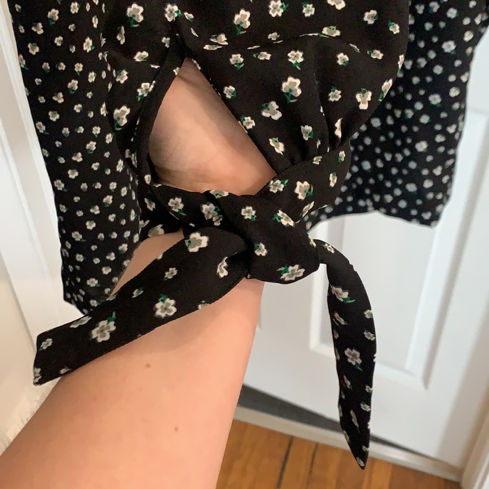 Beautiful tunic! - Picture 2 of 4
